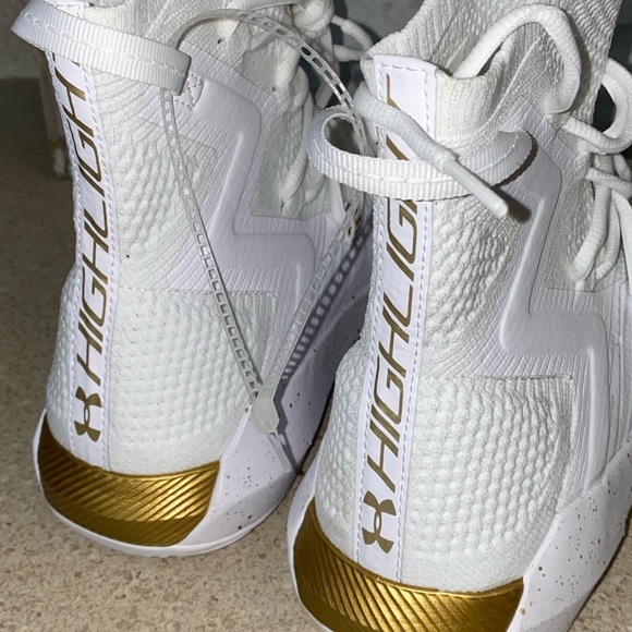 Under Armour Highlight Ace 2.0 Volleyball Shoes - Picture 9 of 10